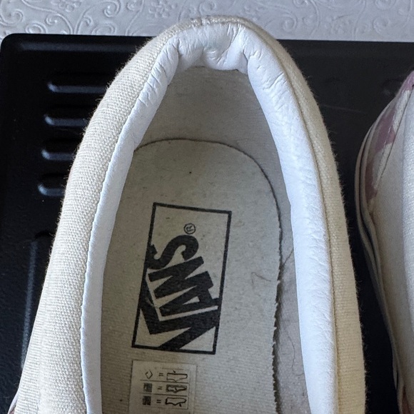 Vans Pink and Cream Checkered Loafers - Picture 2 of 4